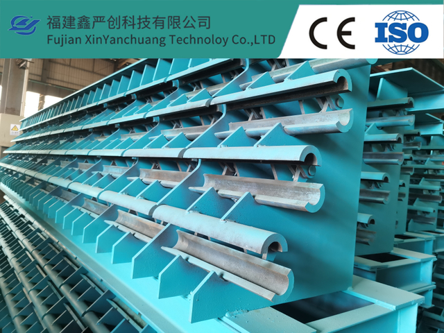 Closed Type Hi-Speed Steel Charging Cooling Bed